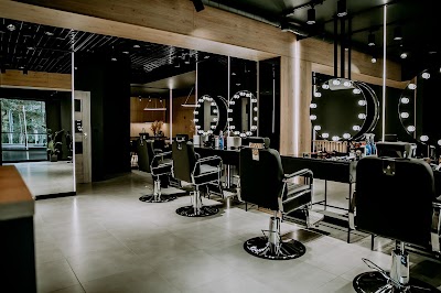 Akademia Szkoleniowa - Barber - Fryzjerstwo - Beauty - Charles&Co Glow