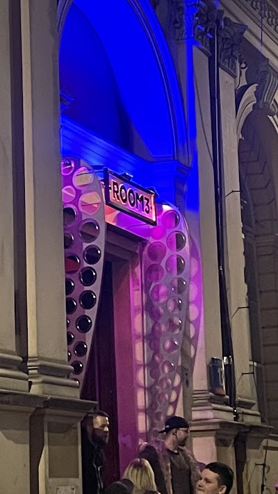 Club Room 13