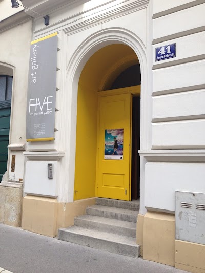 FIVE PLUS Art Gallery