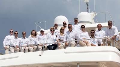 MennYacht - YACHTS FOR SALE | YACHT CHARTER | YACHT SERVICE | WATER TOYS AND TENDERS - Slovenija