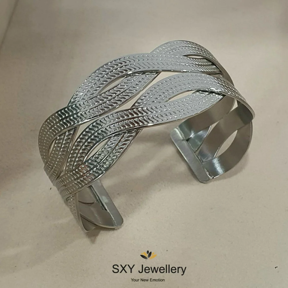 Womens Solid Sea Wave Steel Bracelet SB202027